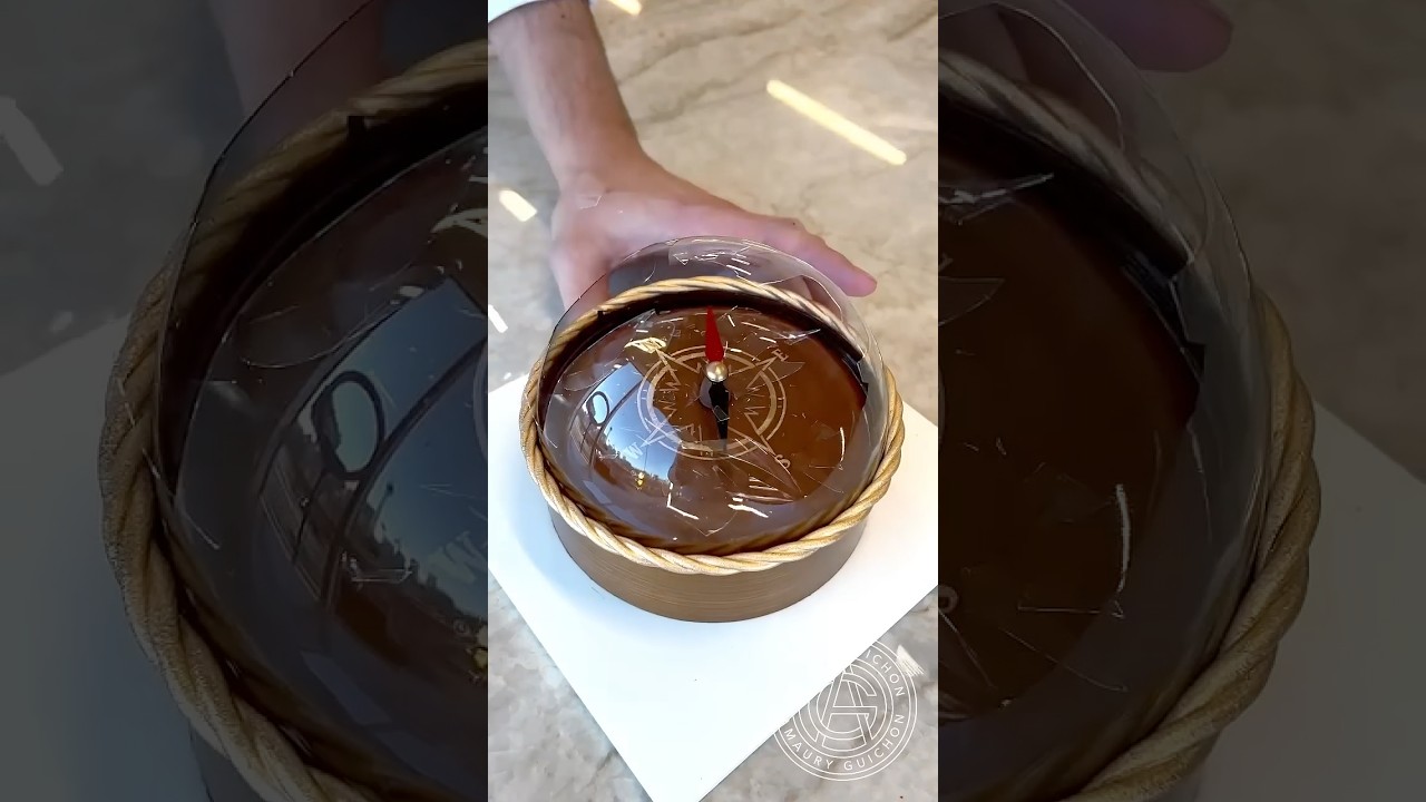 The Compass! 🧭 My most emblematic creation! Wait for the sugar dome technique!
