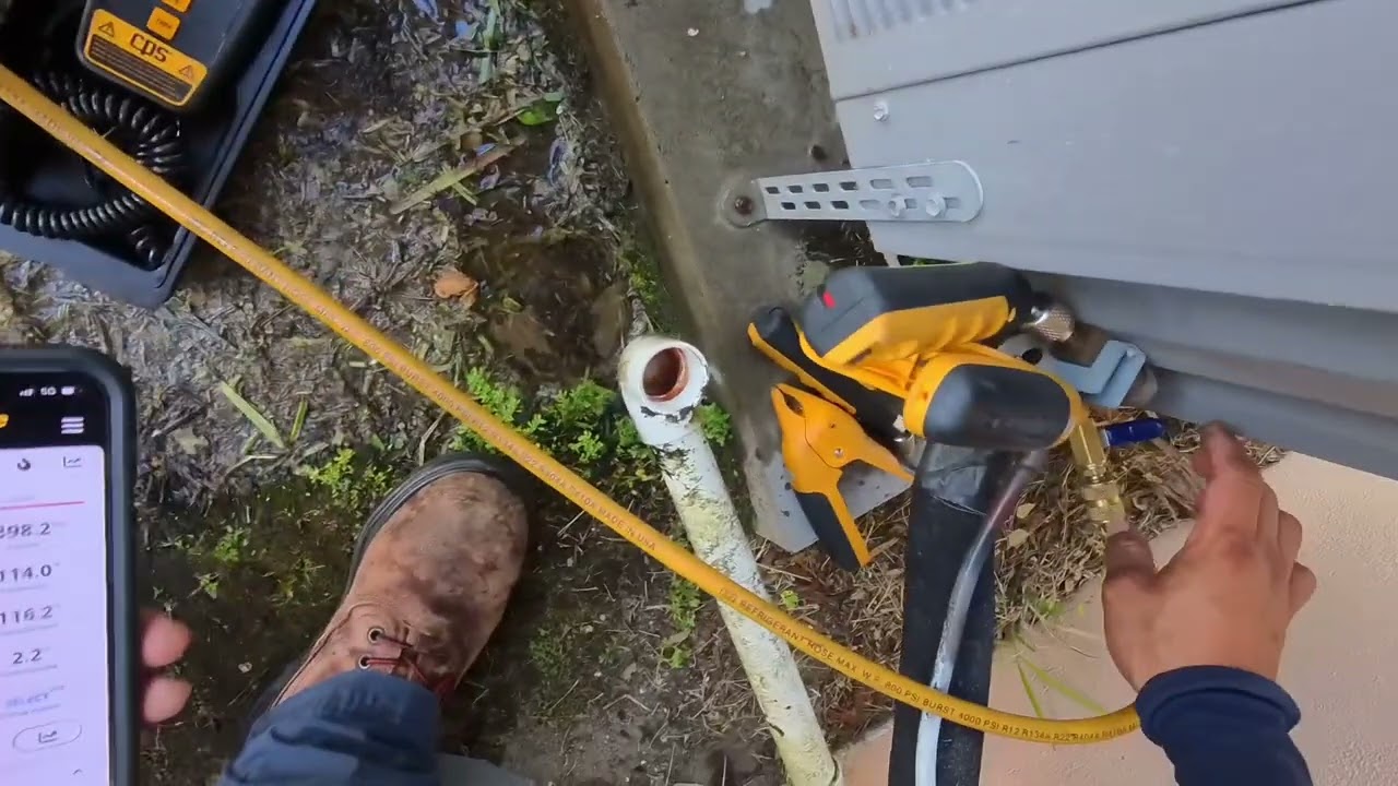 Running a service call as a 24 year old Hvac tech 