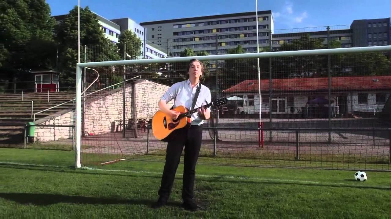 Olli Schulz - Spielerfrau