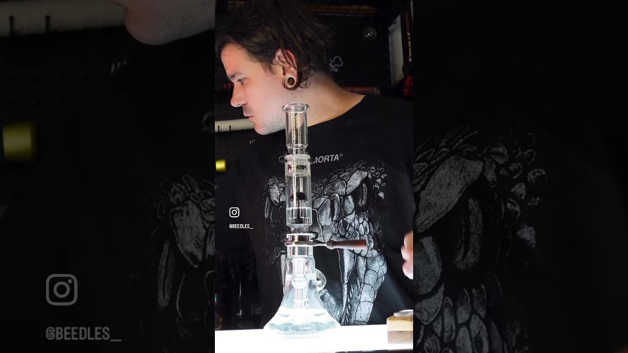 Awesome modular glass piece from PhoenixStar with the Coma - the world&rsquo;s biggest ball vape!