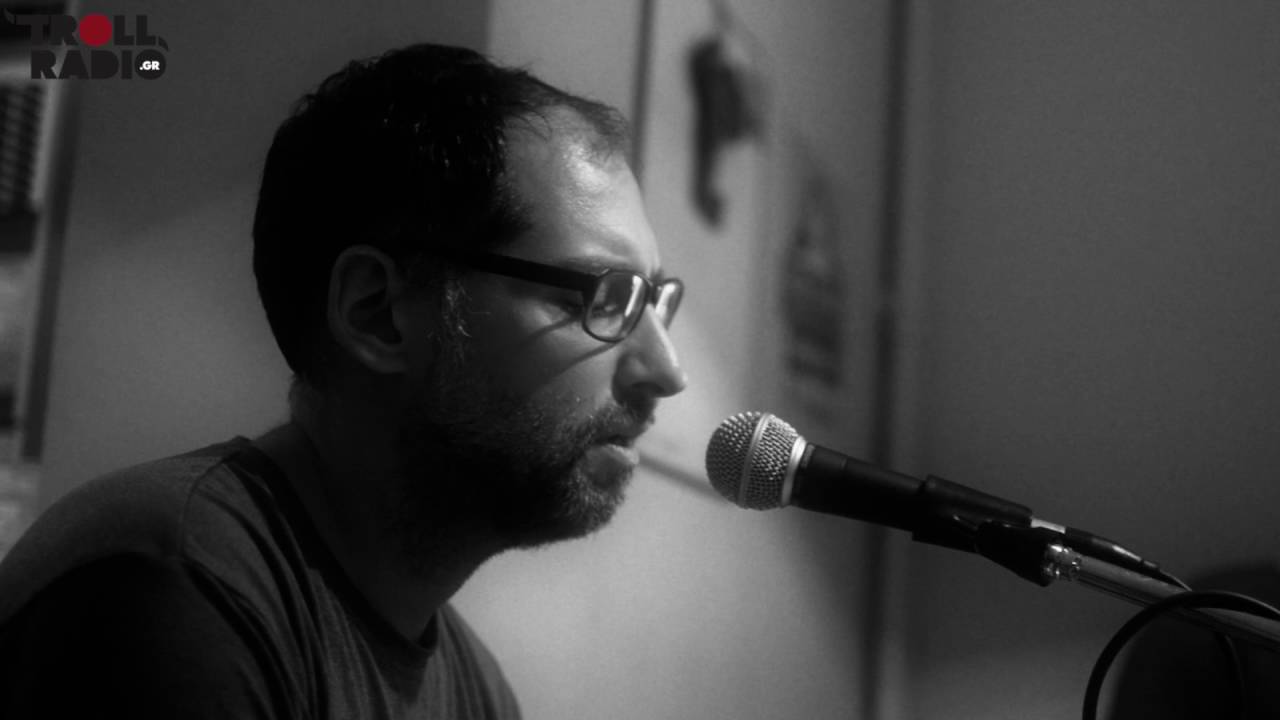 Ορέστης Ντάντος - Κάτι πράγματα στο σπίτι (unplugged @ trollradio.gr)