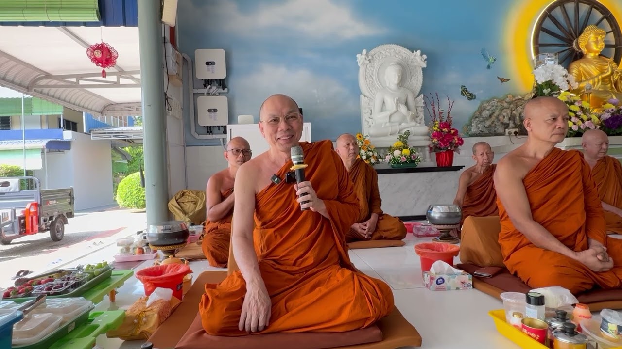 พระราช​วัชร​ญาณ​รังษี​โปรด​พุทธ​ศาสนิก​ชน​ชาวมาเลซีย​ ณ Dhamma Light Meditation​ Center​ 