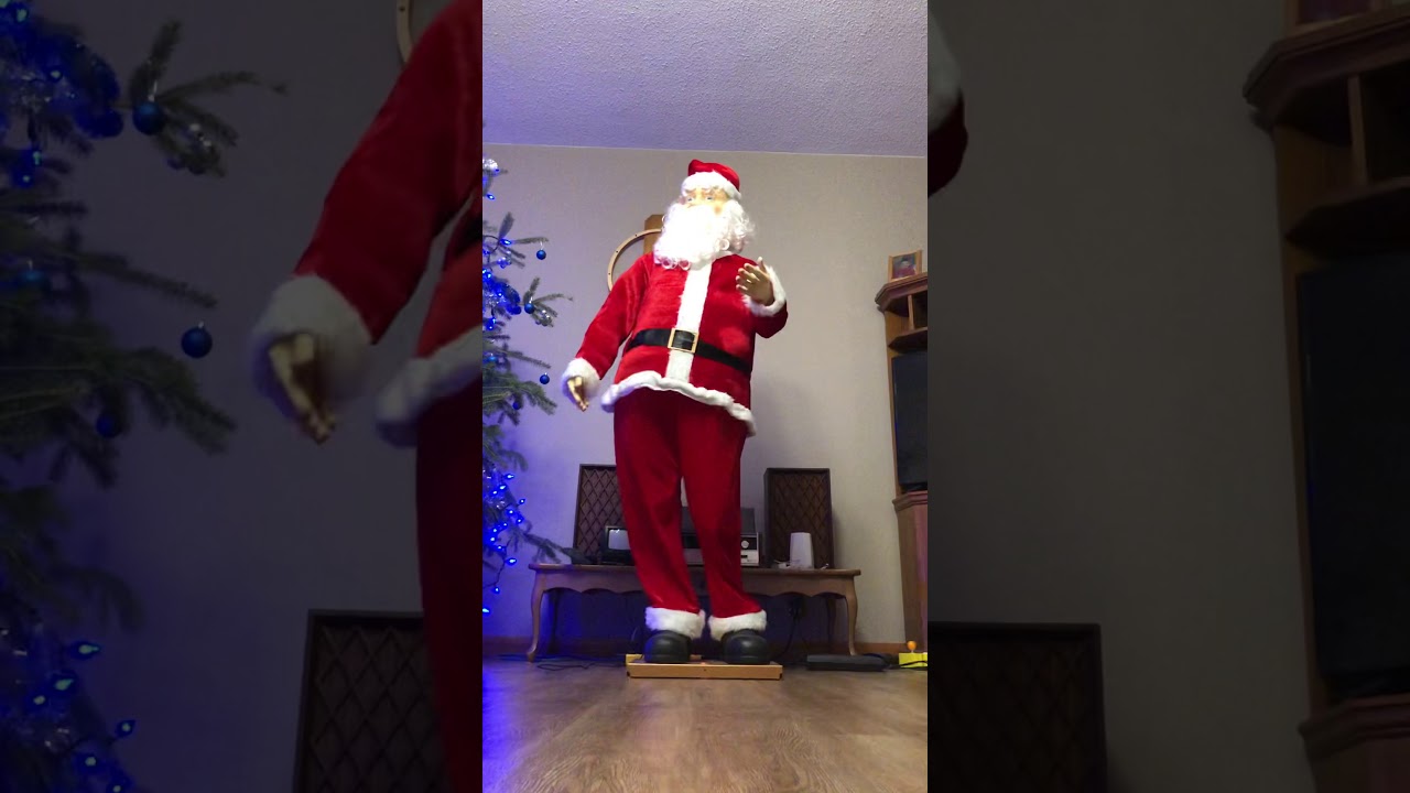 Gemmy Life Size Dancing Santa (French Mode)