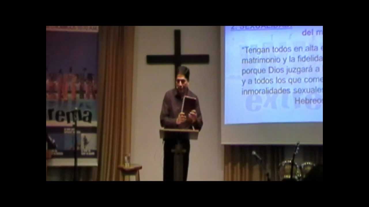 Valent&iacute;a extrema:Valiente mente de pie por la verdad; confraternidad colina