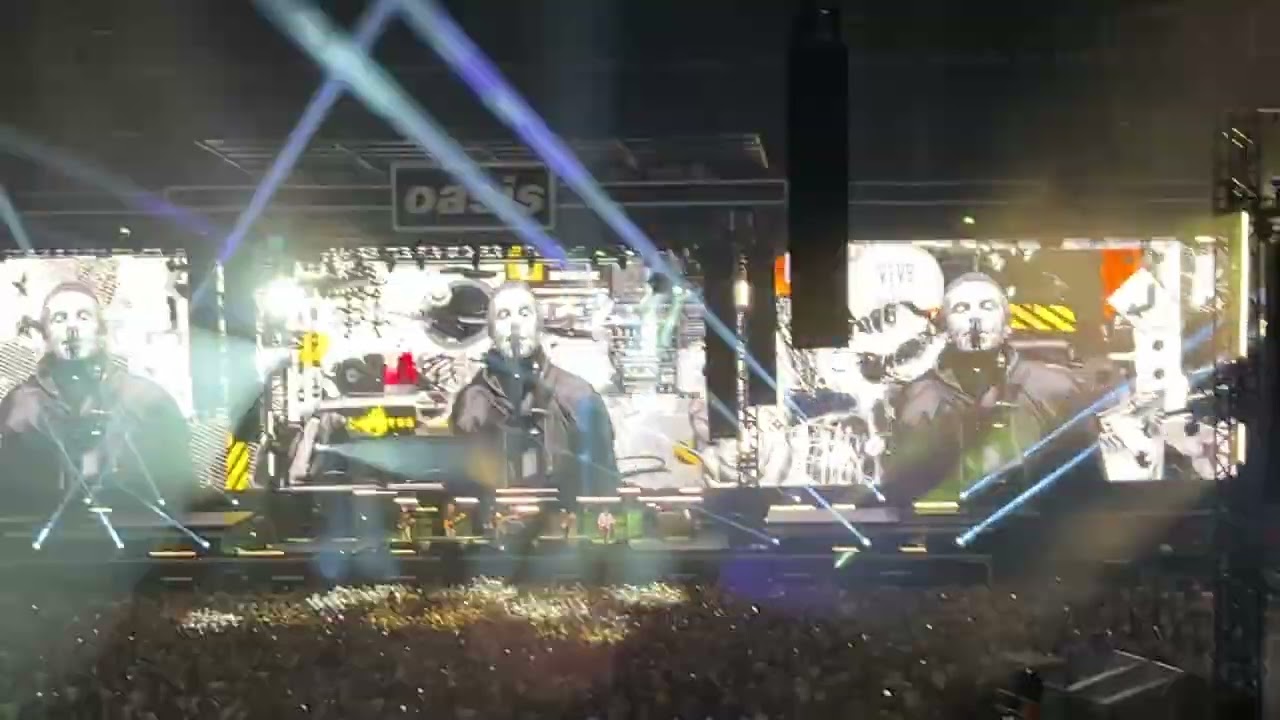 OASIS - Morning Glory - Live 25 Cardiff