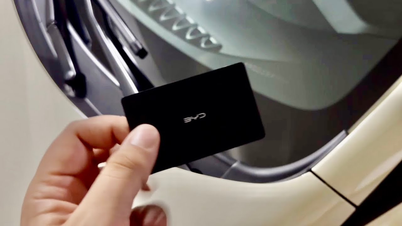 Cartão NFC no lugar da chave do Byd Dolphin