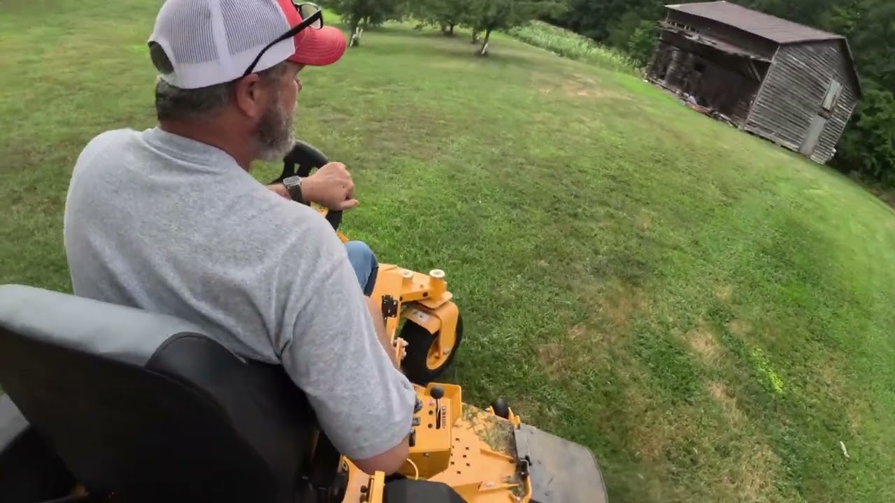 Cub Cadet Pro Z 972 Mowing !