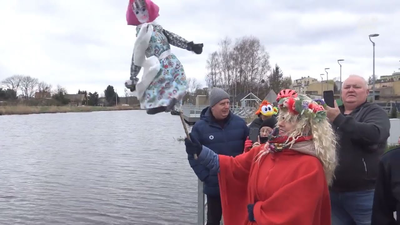 Topienie Marzanny i powitanie wiosny. Na sportowo witali ją lokalni członkowie wspólnot