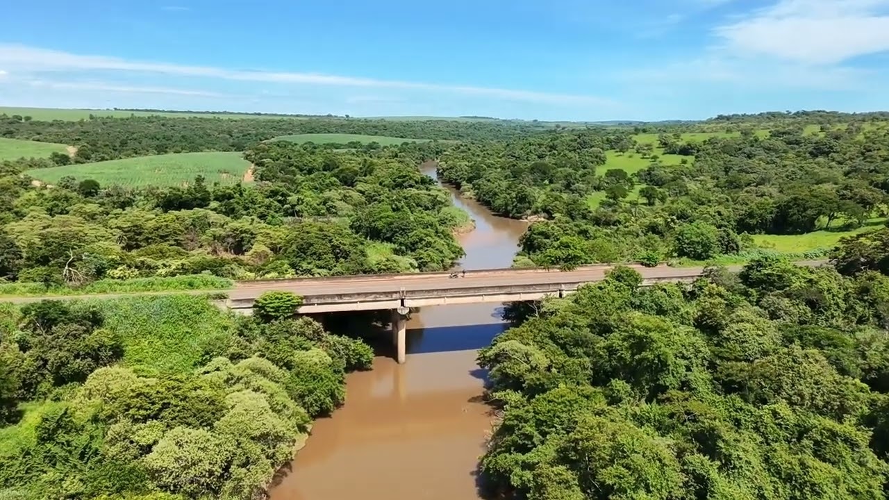 Vôo DJI NEO.