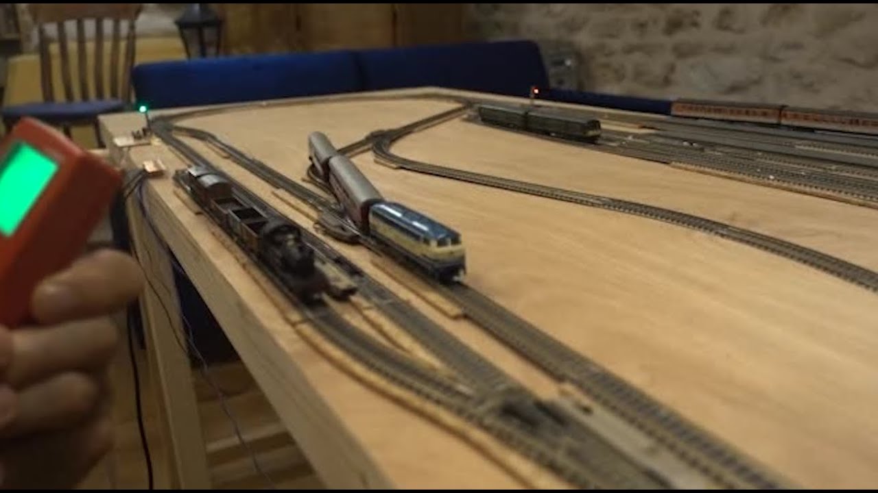 A small N-gauge no wiring DCC layout.
