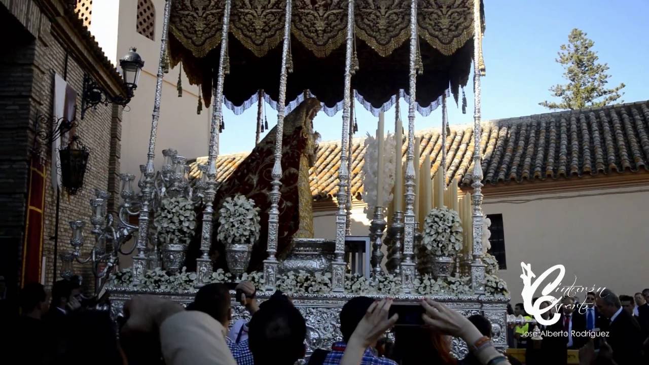 Traslado de la Virgen de la Soledad de Castilleja de la Cuesta al altar de coronación 2016