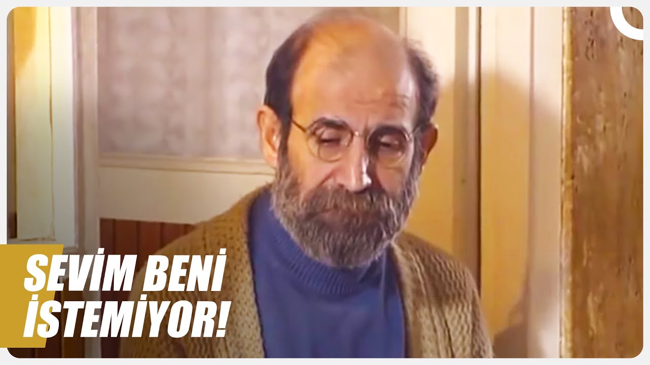 Baykuş Cemil'in Kalbi Kırık | Bizimkiler