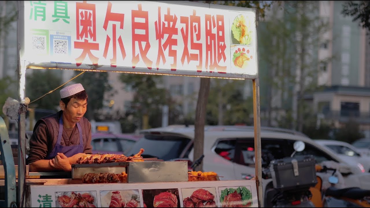 Night Street Food in Lanzhou &ndash; China 🇨🇳 Best Lanzhou Night Market Tour 4K