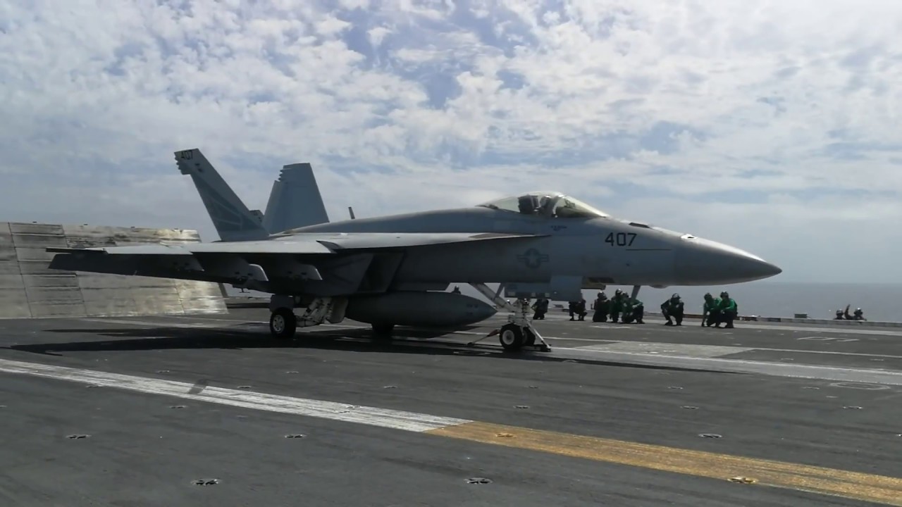Despegue F-18 Super Hornet - Shooter en acci&oacute;n