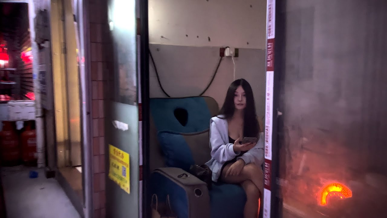 Современный город-крепость Коулун: внутри китайского лабиринта густонаселенных районов