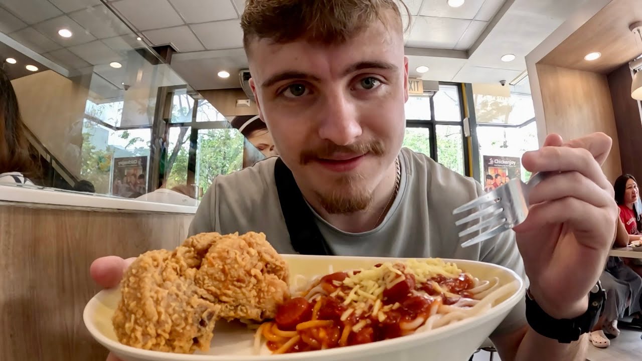 🇵🇭 Trying Jollibee's Famous Jolly Spaghetti for the First Time &ndash; Is It Worth the Hype?
