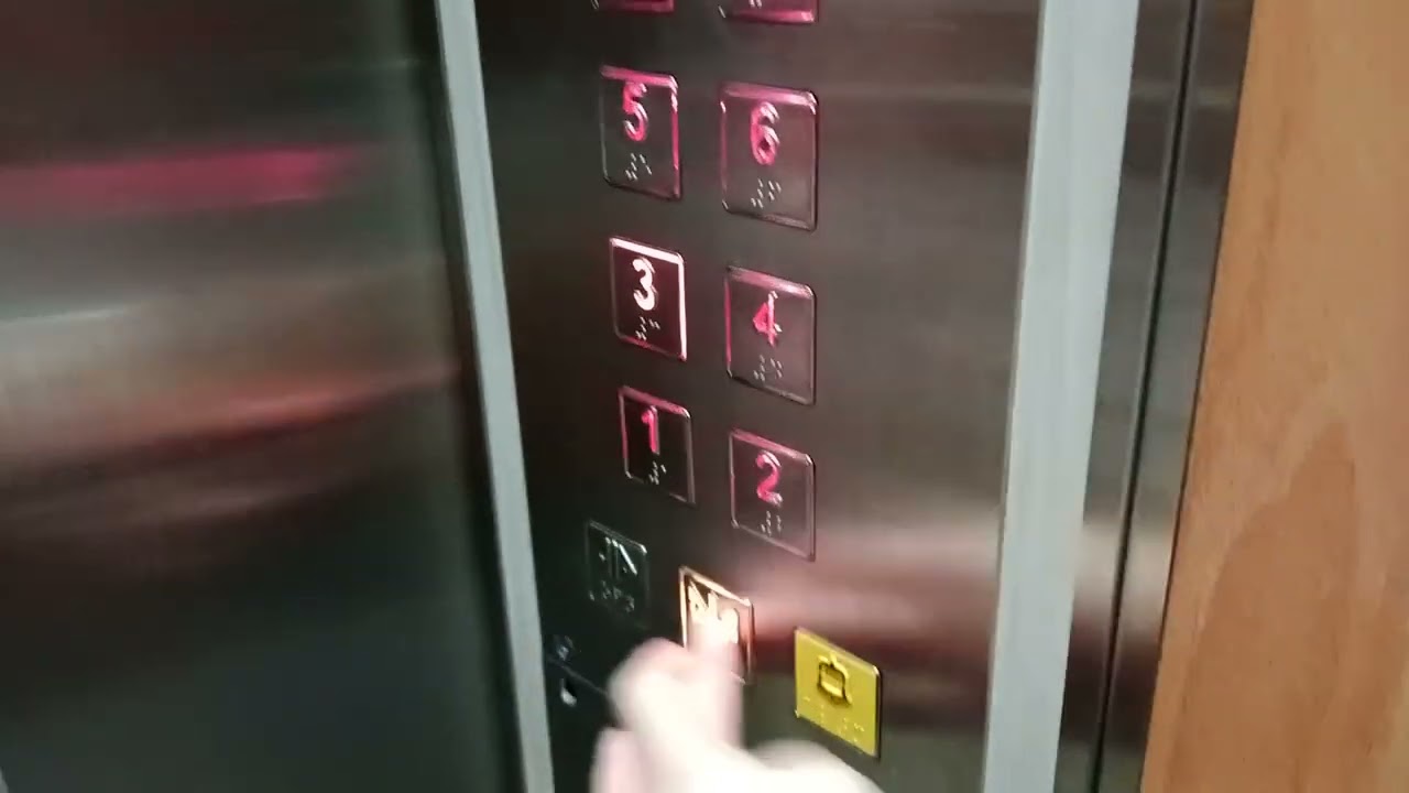 Block 219 Pasir Ris HDB– 2022 SLRP Fujitec ZEXIA HDB Elevator (Lifts A)