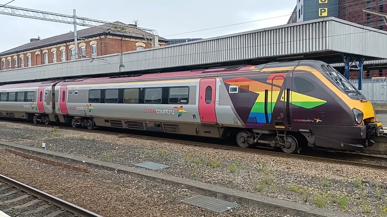 Cross Country Voyager 220005 at Stockport