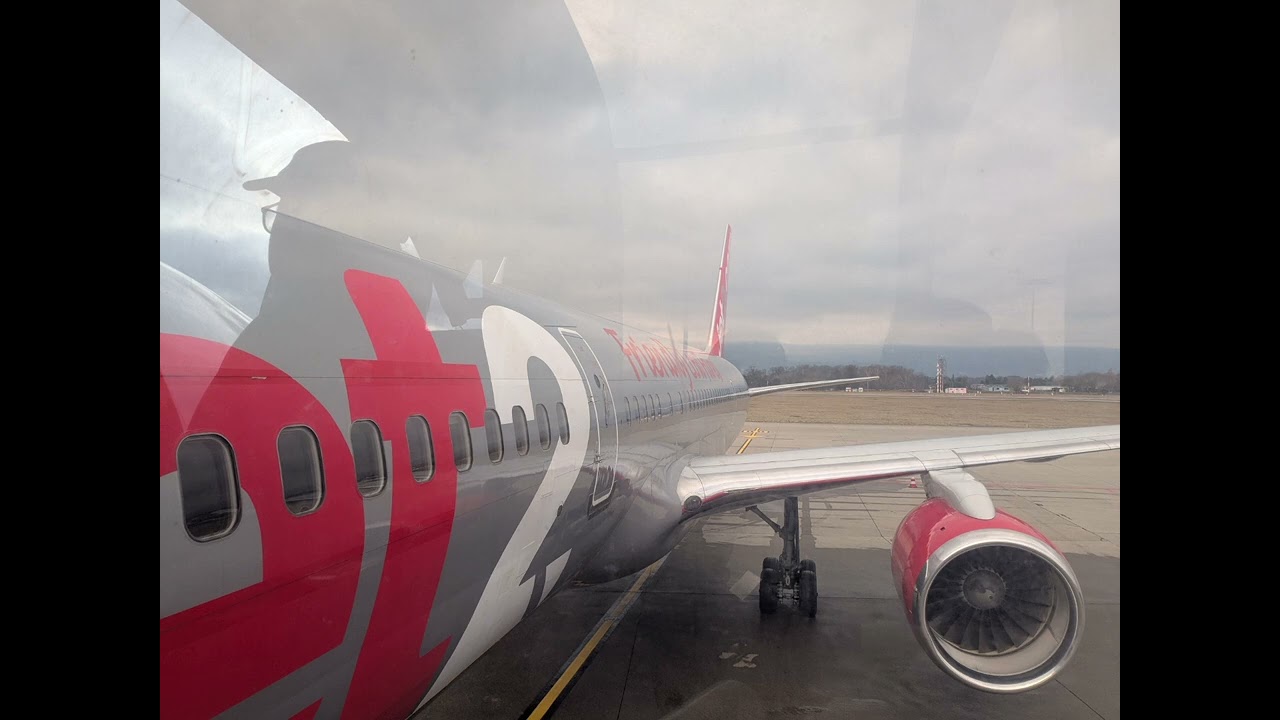 Jet2 Boeing 757-200 safety Demo (audio only)