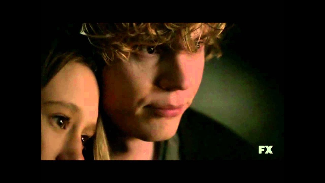 Tate and Violet - American Horror Story 