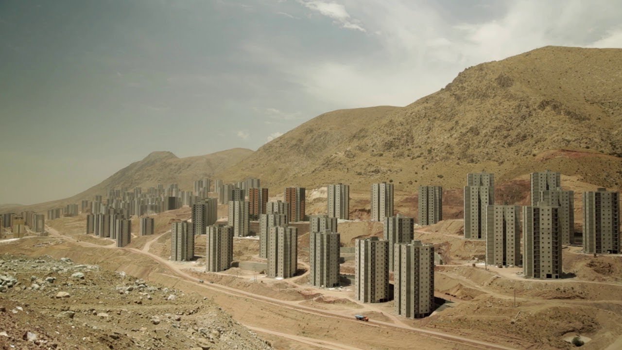 Por que o Irã construiu essa imensa Cidade no meio do deserto?