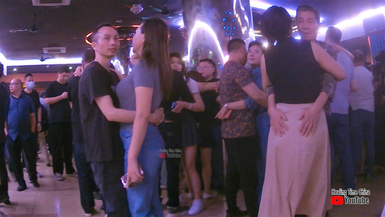 December 17, 2025: Dancing with beautiful women, experiencing a man's relaxing time.