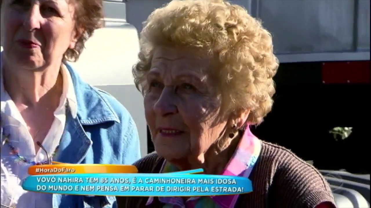 Incrível: caminhoneira mais idosa do mundo tem 85 anos; conheça!