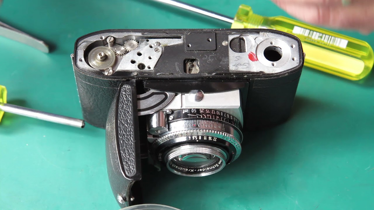 Another Kodak Retina IIIC, this one partly disassembled already, part 01