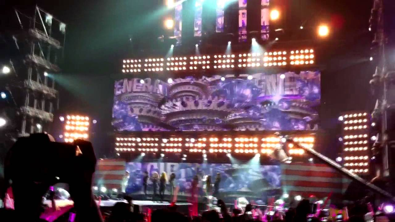 121129 [Fancam] Mr.Taxi + Talking + The Boys + Genie - SNSD @Kpop Festival in Vietnam