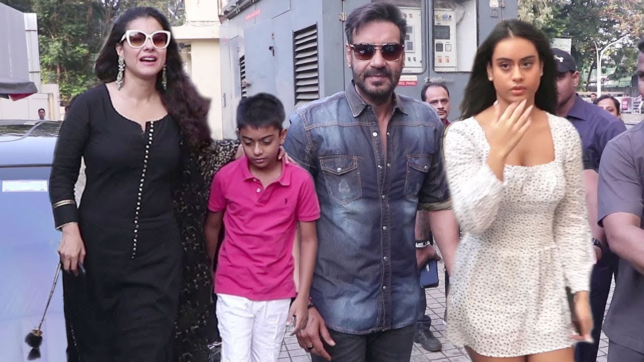 Ajay Devgn's Grand Entry With Wife Kajol &  Daughter Nysa @ Special Screnning Of Tanhaji