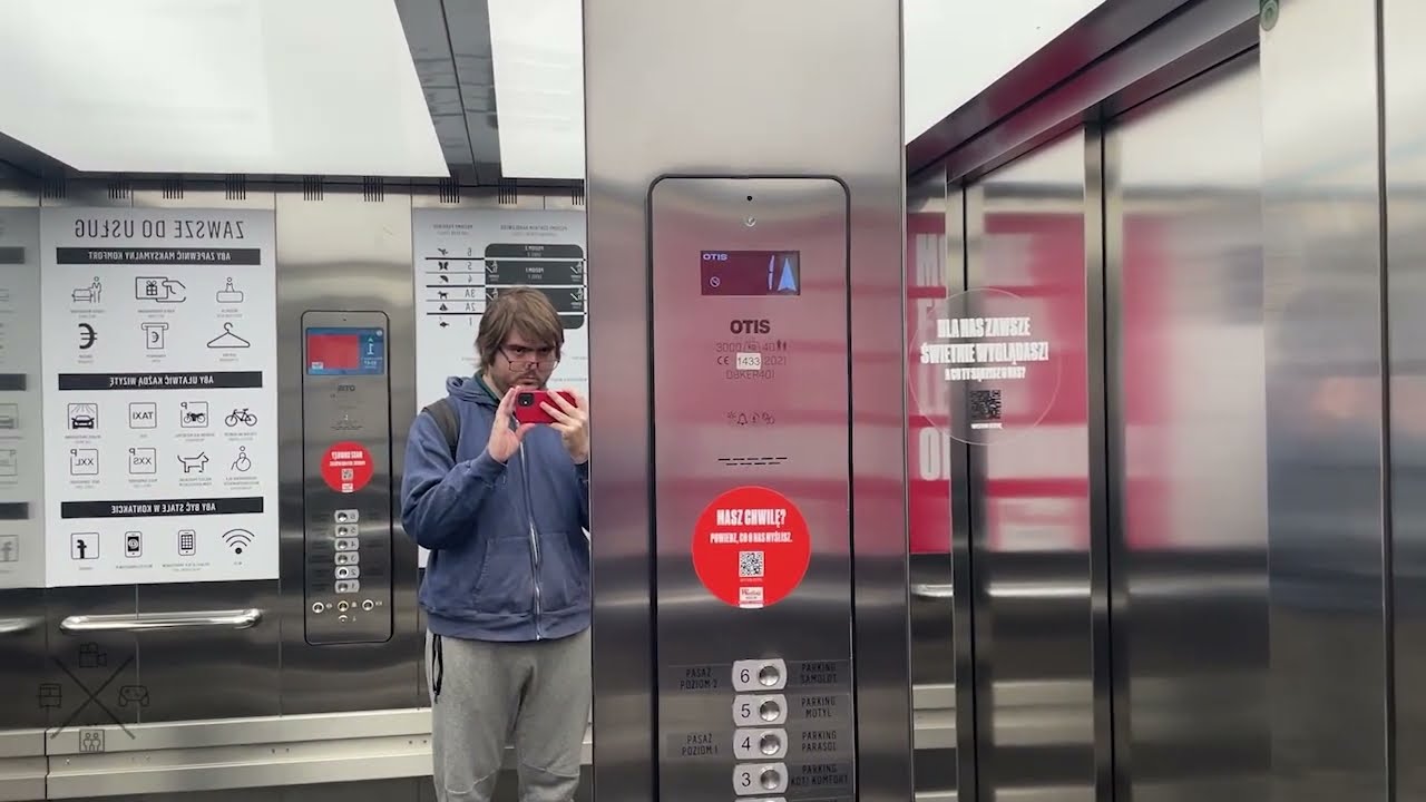 2021 OTIS GEN2 MRL traction elevator at Westfield Mokotów - Warsaw, PL.