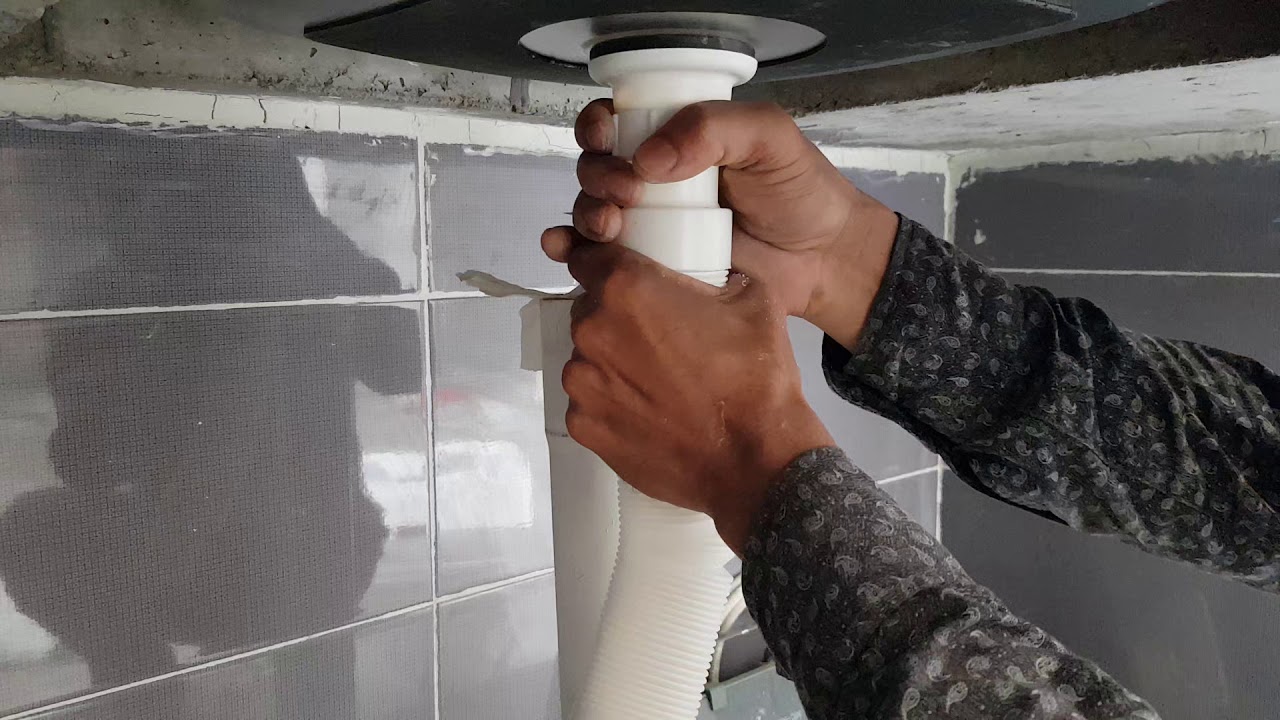 Magic pipe & West fitting on the kitchen sink