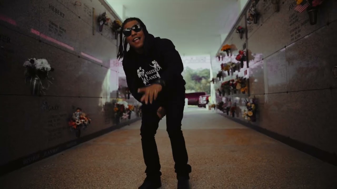 Wochee-Pray Backwards (official music video)