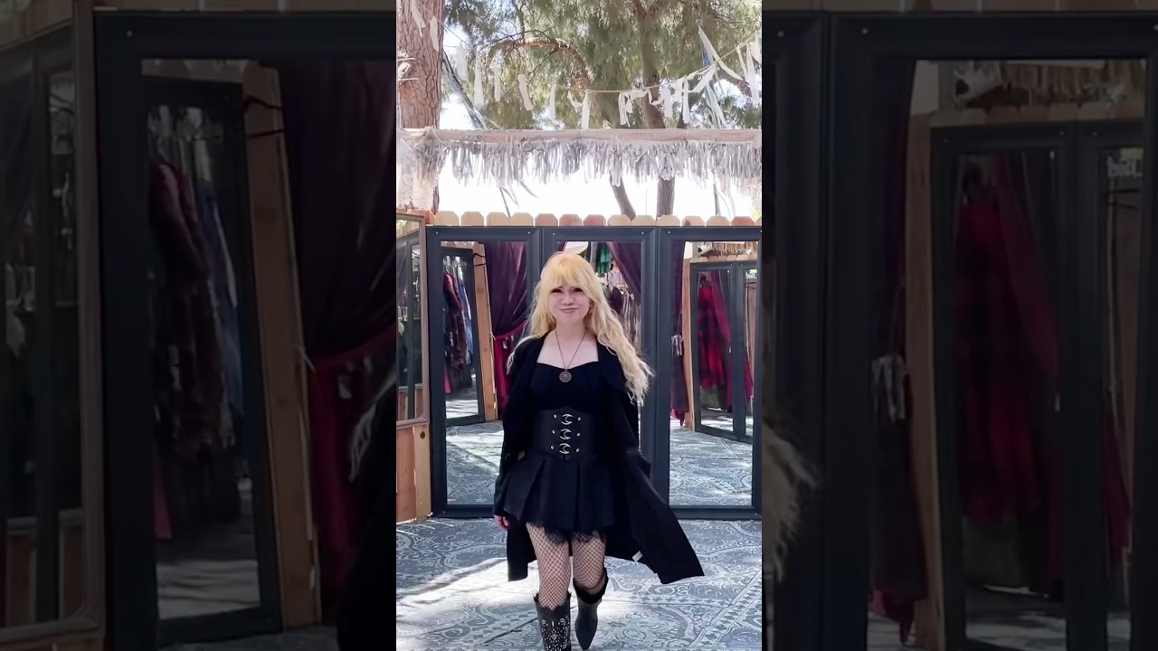 First time at the Renaissance Pleasure Faire for Pirate Weekend in Irwindale, CA! 🖤🏰🏴&zwj;☠️