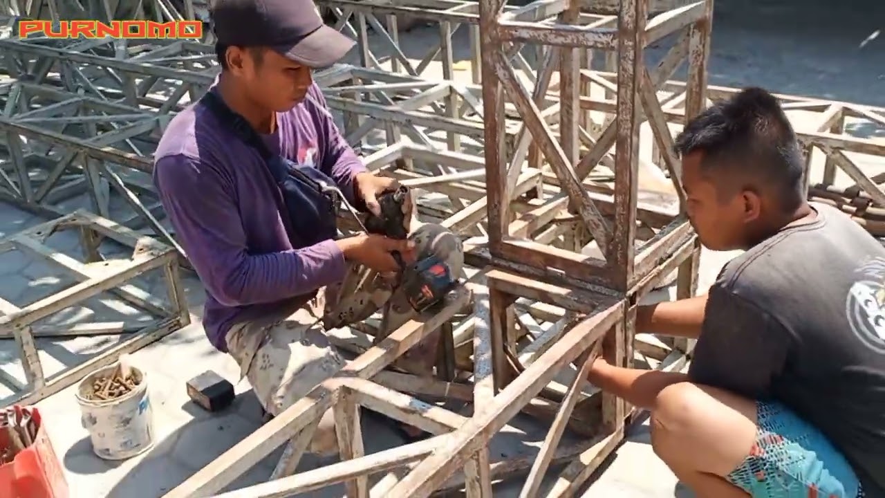 Pasang panggung rigging 10x8 untuk wayang 