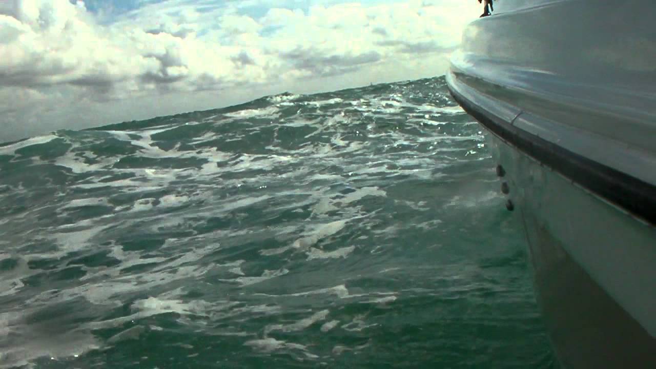 MacGregor 22', Big Waves Out Of Biscayne Bay