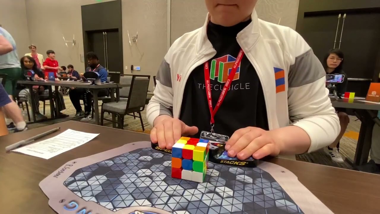 Luke Garrett 4.94s Solve on WRM V9