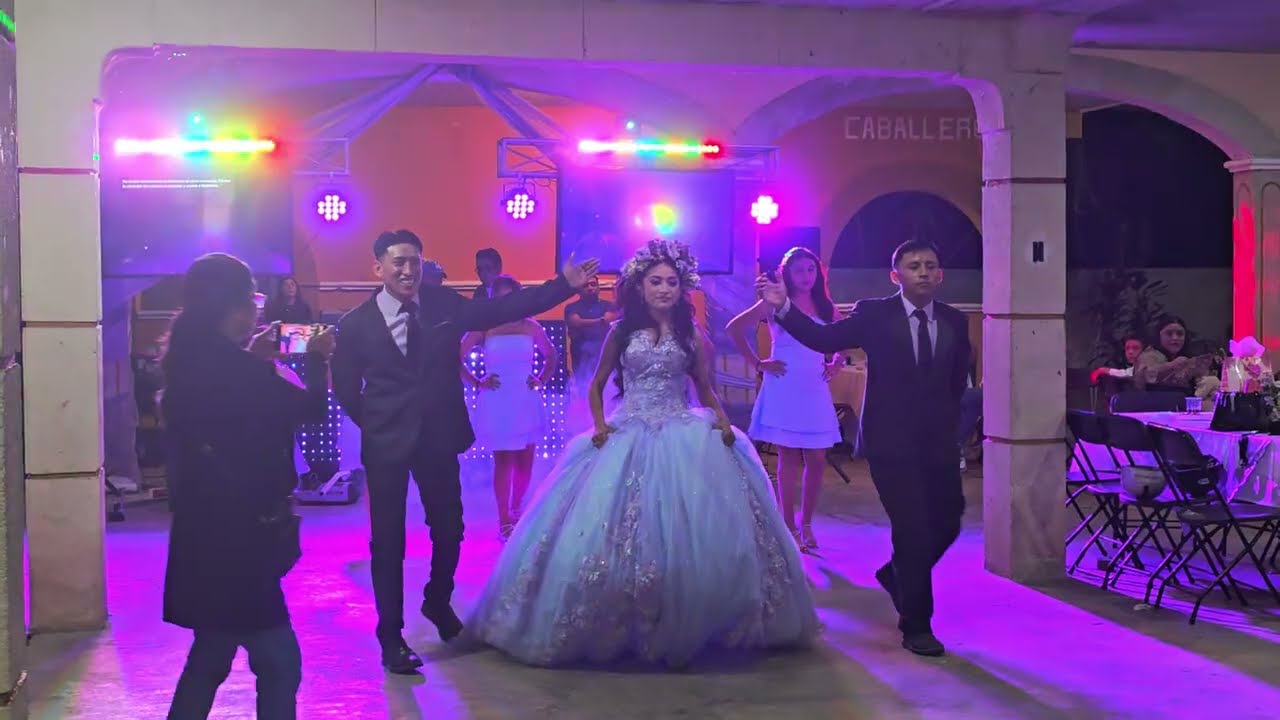 Vals de Leamsi por cezar minogue ( veo en ti la luz ) danna paola noviembre 2025