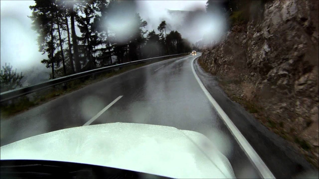 Driving up to the Interalpen-Hotel Tyrol