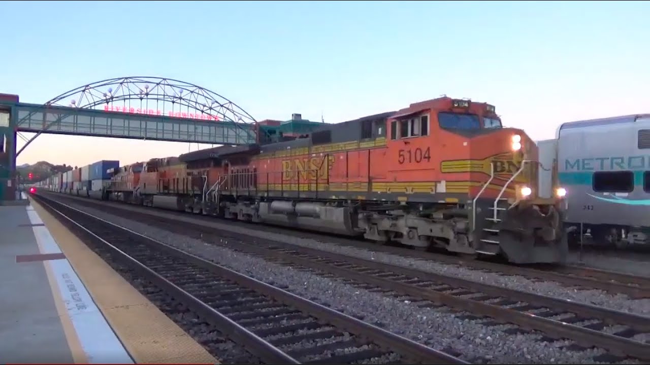 Railfanning Riverside & Fullerton 12/09/2019 & 12/12/2019 Feat. UP , Metrolink & BNSF!!