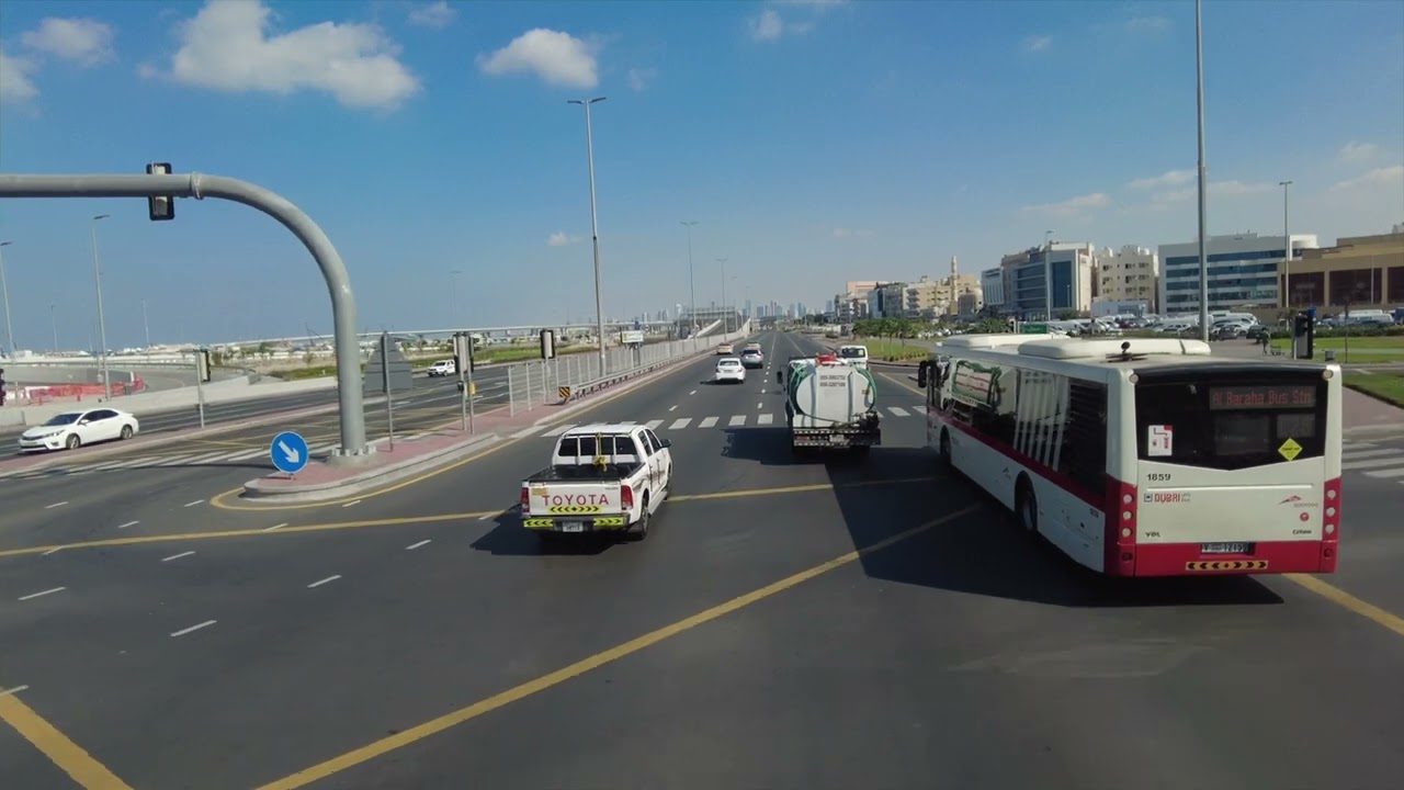 Taking the bus from Dubai to Sharjah - United Arab Emirates 🇦🇪
