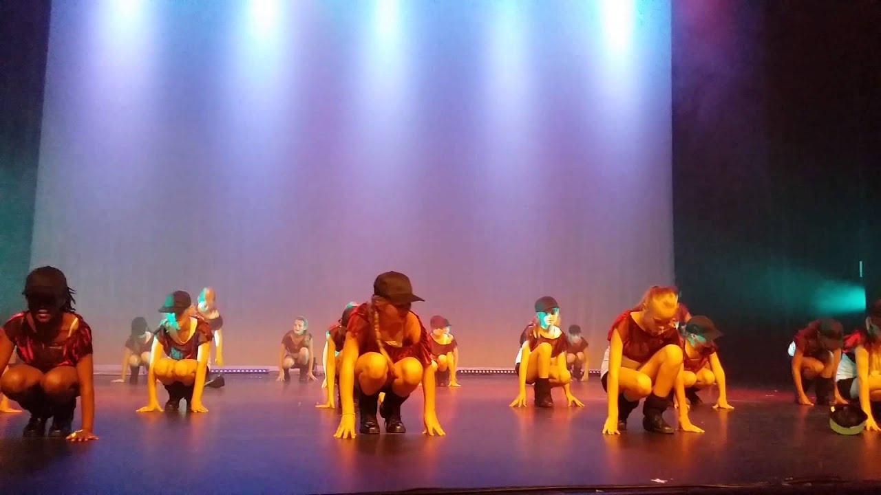 Moving Stars - Einde Seizoen Optreden - Manon 1