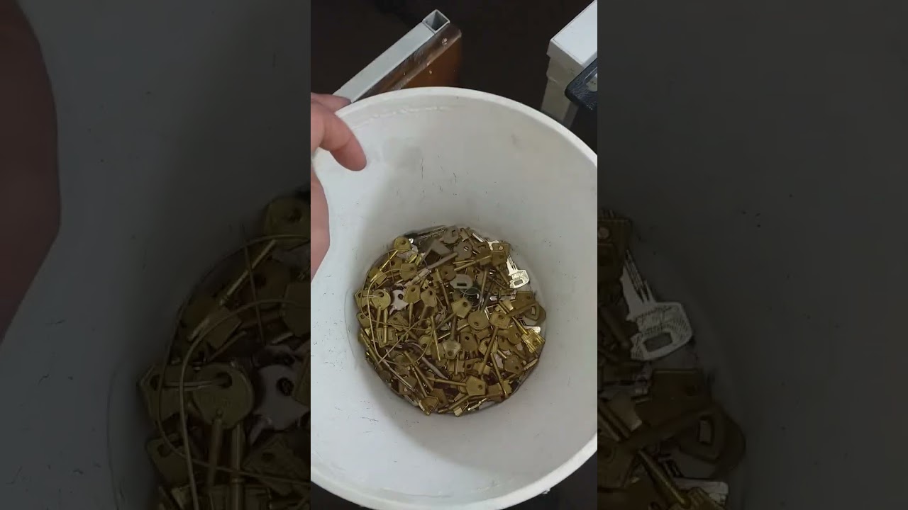 Recomendación respecto a llaves y desechos de bronce