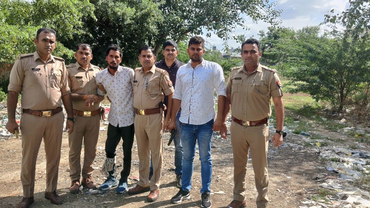 थाना सेक्टर 113 नोएडा पुलिस व लुटेरे बदमाश के बीच हुई मुठभेड।एक बदमाश सलीम हुआ घायल।noida news।noida