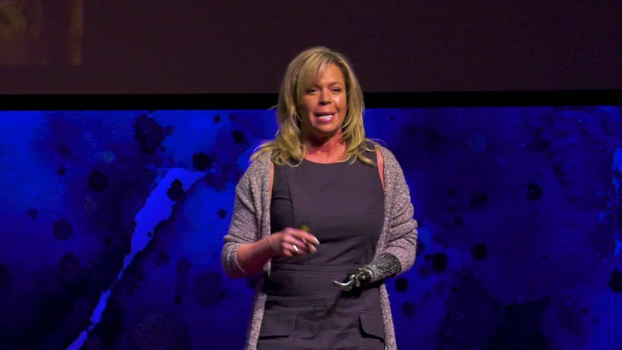 Seek Yourself Through Service | Carrie Davis | TEDxSpokane