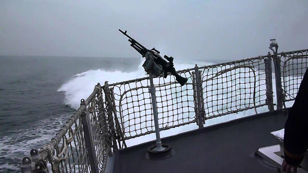 HMS York at FULL Throttle !