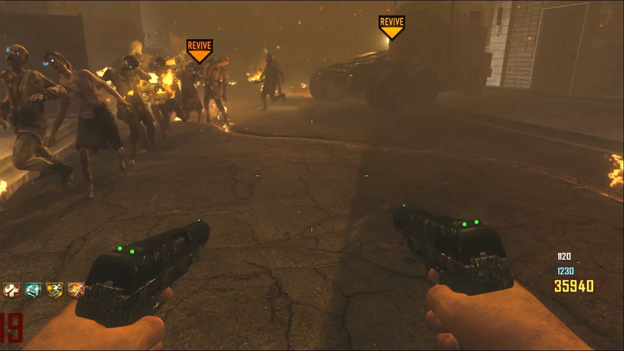 COD Black Ops BO 2 Zombies Town Survival with Randoms - 96 REVIVES
