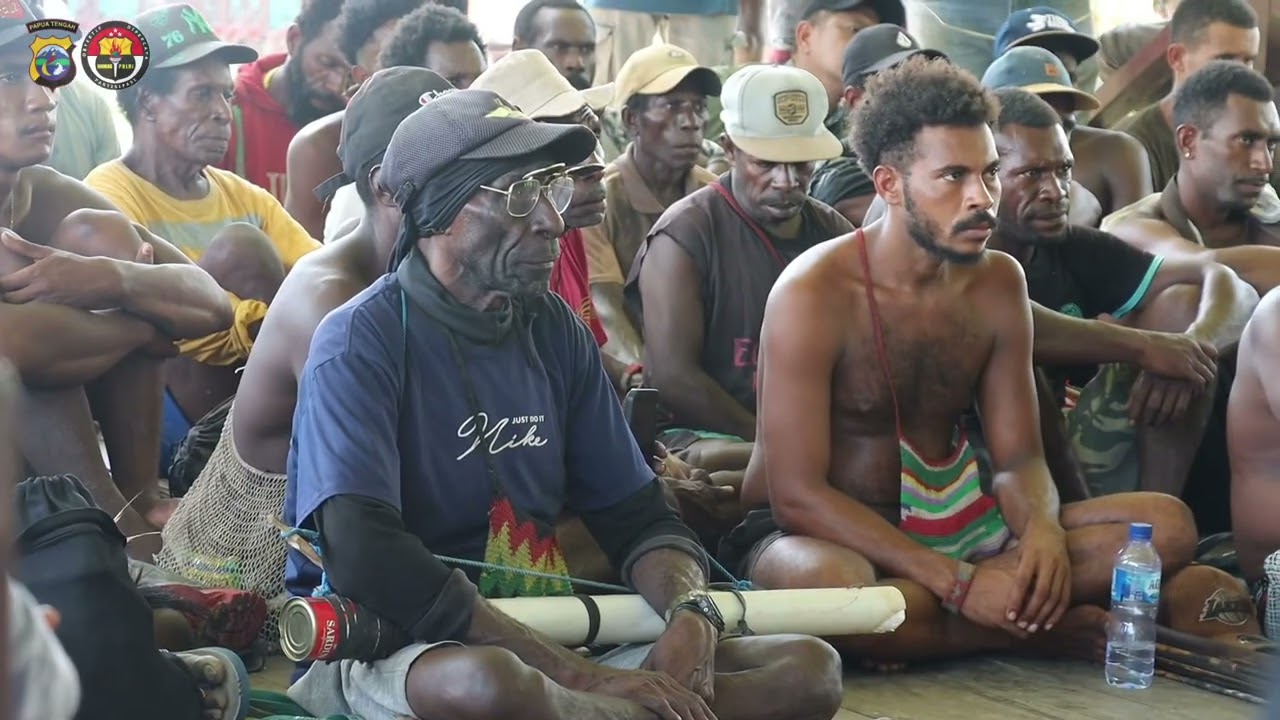 Kapolres Mimika Bersama Wakil Bupati Turun langsung Ke Kampung Kapiraya Pasca Konflik Tapal Batas