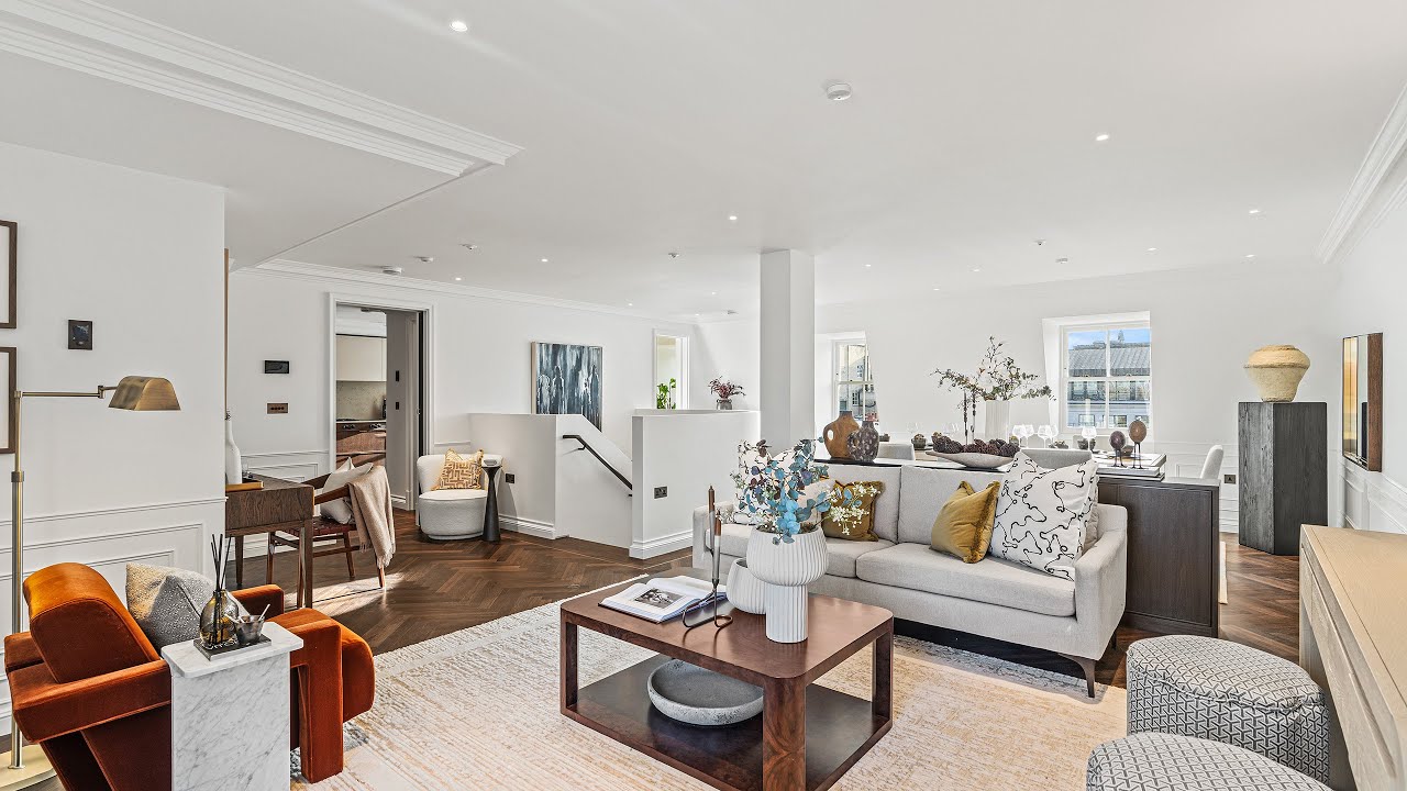 An exceptional duplex apartment in an exclusive Mayfair development
