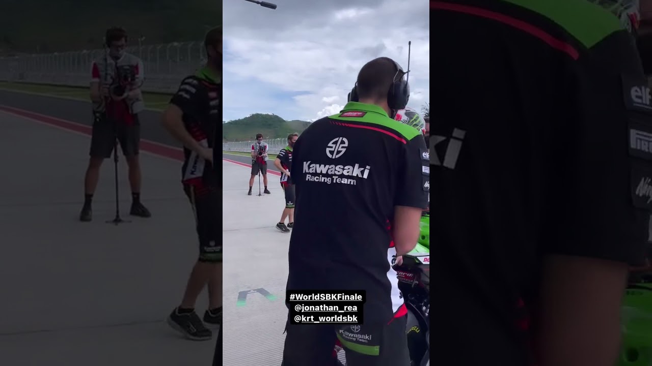 WSBK Mandalika - Jonathan Rea exit to track engine start Kawasaki Zx-10RR